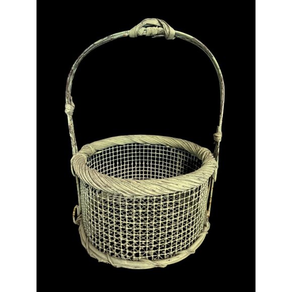 Vintage Wire and Wicker Basket with Handle – Rustic Farmhouse Decor – Round Mesh - Picture 1 of 4